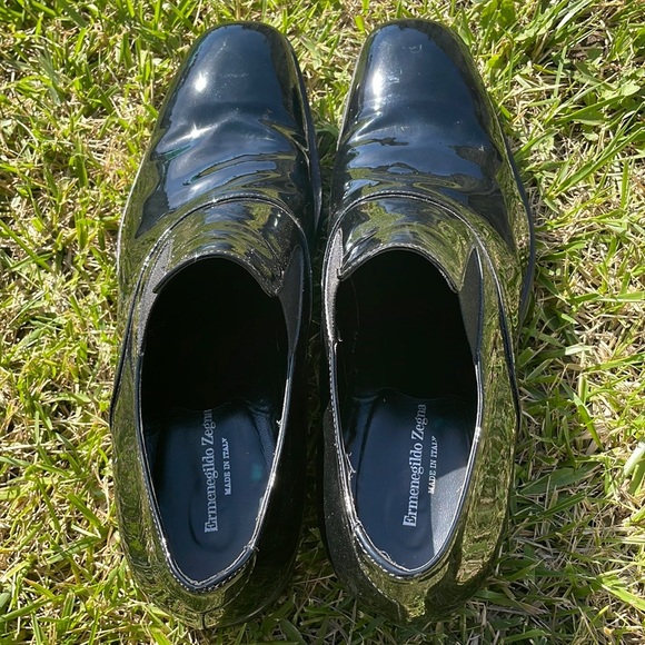 Ermenegildo Zegna shiny dress shoes. Size 8 1/2 used. Made in Italy